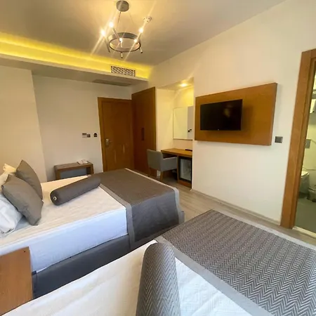 Ruwais Hotel