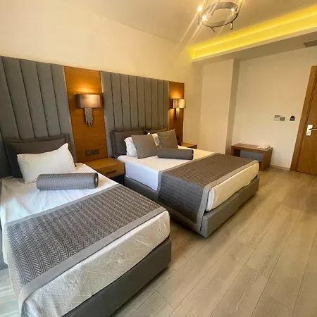 Ξενοδοχείο Ruwais 2*