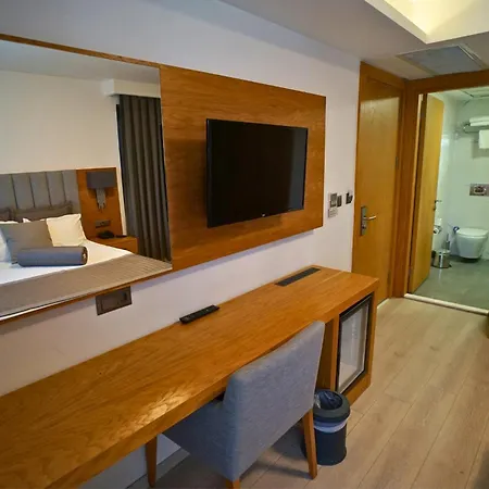 Ruwais Hotel